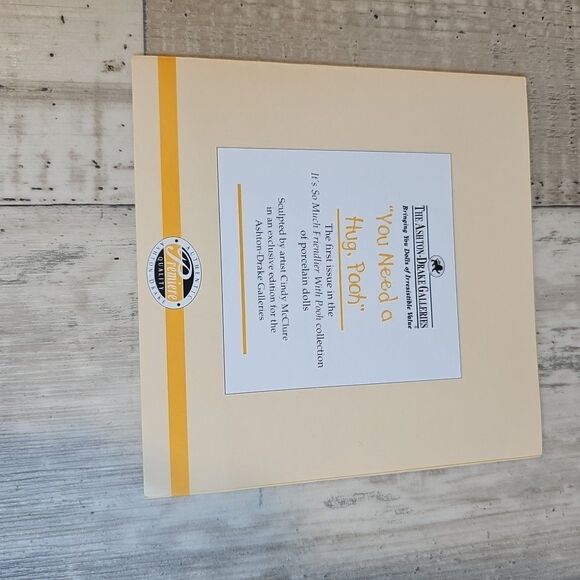 Disney Ashton-Drake “You Need a Hug, Pooh” Porcelain Doll by Cindy McClure COA - Picture 11 of 16